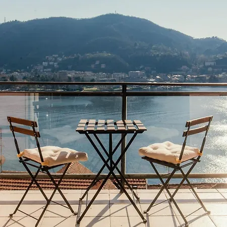 Window Flat - The House Of Travelers Apartment Como