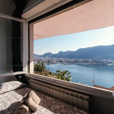 Apartment Window Flat - The House Of Travelers Como