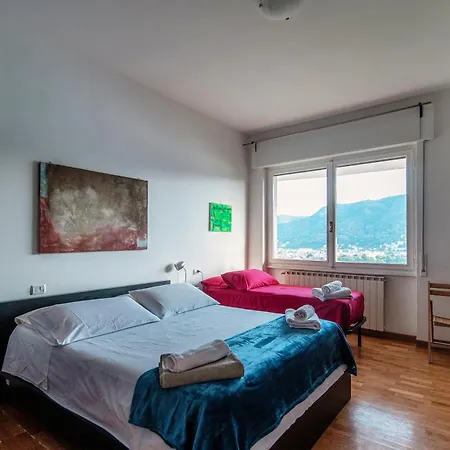 Window Flat - The House Of Travelers Apartment