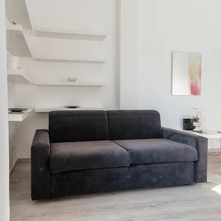 Window Flat - The House Of Travelers Apartment *